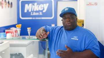 Man using ice cream shop to take kids off the streets says his business started after discovering a cookbook