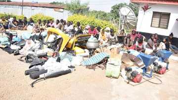 Hotunan matasa 30 da aka kama bayan yashe gidan Yakubu Dogara