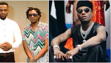 Ghanaian star R2bees pushes Shatta Wale's bitter-rant aside, introduces Wizkid with energy on stage in Ghana