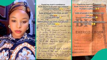 Lady displays condolence book of her late mum who died in 2005, says everyone in it has passed away
