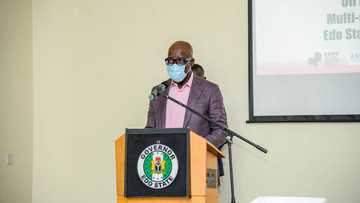BREAKING: Nigerian state govt bars unvaccinated civil servants from work
