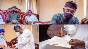 Jakande: Photos show emotional moments OBJ, Gbajabiamila, Osinbajo, Sanwo-Olu visit late Awoist's house