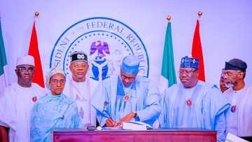 Da Dumi-dumi: Buhari Ya Rattaba Hannu a Kan Kasafin Kudin 2023