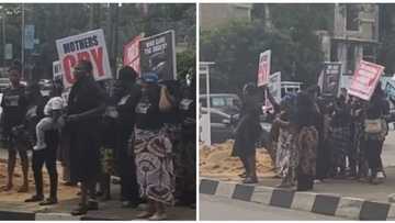 Lekki Tollgate: Mothers protest in Lagos, insist their children died