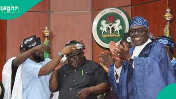 Kakakin majalisa da mambobi 15 sun shiga gaban gwamnan Taraba, sun fice daga PDP zuwa APC