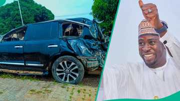 Mataimakin kakakin Majalisa ya gamu da mummunan hatsari, an kwaso motar da yake ciki