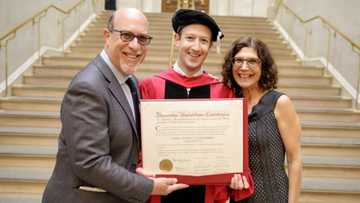 I told you I'd come back to get it: Throwback pic of Zuckerberg bagging degree generates funny reactions