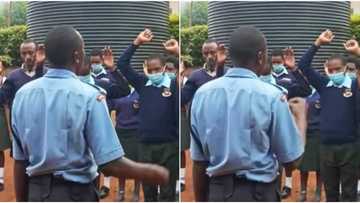 Kind police officer spotted leading candidates in prayers before exams; people call for his promotion