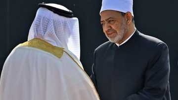As pope visits, leading Muslim cleric urges intra-Muslim dialogue