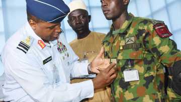 Hali abokin tafiya: An karawa salihin soja, Bashir Umar, wanda ya tsinci N15m girma