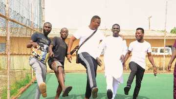 Wakar Buhari: Rashin hankali ne wani ya aikawa Rarara N1, 000 – Shehin Malami ya magantu