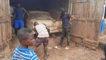 Tsoron kada a bincikeshi, wani attajiri ya boye motarsa tsawon shekeru 40