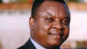 'Yan sanda sun yi ram da farfesa a kan haike wa yarinyar mai gadinsa