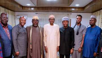 Buhari ya yi alkawarin shiga tsakanin Hukumar EFCC da Sanatan APC da aka taso a gaba