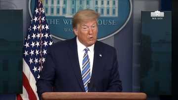 Wani mutum ya kai hari fadar White House, ya tilastawa Trump guduwa daga dakin taro