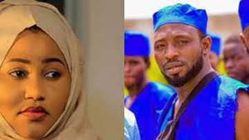 Bidiyon Auwal West yana caccakar Hadiza Gabon kan hannunka mai sanda da tayi wa wasu manyan Kannywood