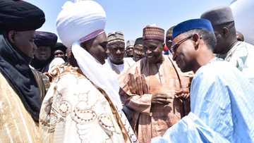 Cika alkawari: El-Rufai ya kaiwa Sarkin Gombe ziyarar ban-gajiya (Hotuna)