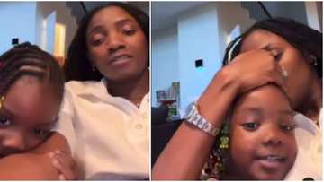 Video as Simi makes Deja sing her song after AG's Party No Dey Stop: "See Duduke don grow finish o"
