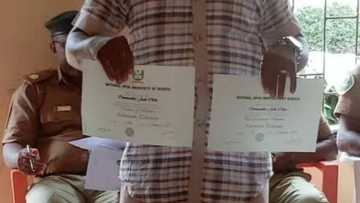 Abun Mamaki: Wani Fursuna Ya Yi Digirin Digirgir a Fannin Sadarwa Yayin da Yake Gidan Yari