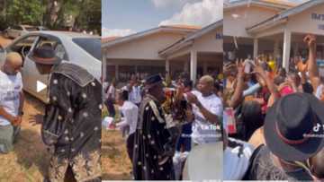 "Finally a Graduate": Video captures moment a young sprays money on his father after final examination