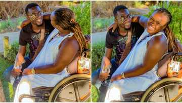After 3 years of chatting, he finally showed up, lady in wheelchair drops photos with handsome man