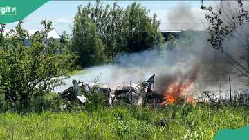 Twelve killed in plane crash near Missouri airport