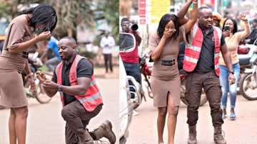 Man Blocks Traffic on Busy Highway to Propose to Girlfriend