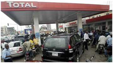 Fuel scarcity: Commuters stranded, motorists lament as long queues resurface in Lagos