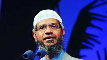 'Yan mata gareku: Fitaccen Malamin Musulunci, Zakir Naik yana nema wa ɗan shi matar aure