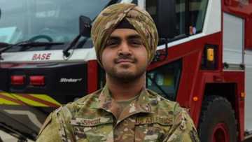 An amince wa sojojin saman Amurka Musulmi saka rawani, hijabi da barin gemu