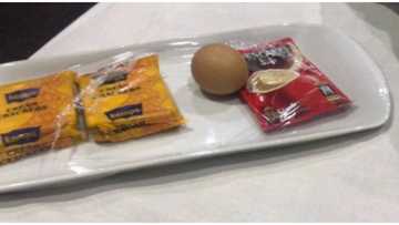 Hilarious reactions trail photo of breakfast in bed man got at Ibadan hotel