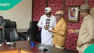 Magana ta kare: APC ta yi wa gwamna rijista, ya zama cikakken 'dan jam'iyyar