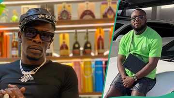 Shatta Wale tearfully defends associate Kofi Boat after he was arrested by FBI for $100 romance scam