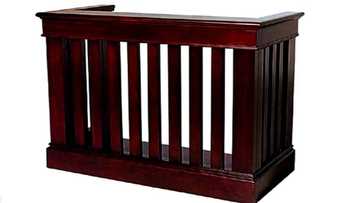 An Maka Wata Tela A Gaban Kuliya Saboda Zargin Sayar Da Leshin Da Kwastoma Ta Kawo Mata Ɗinki