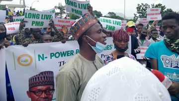 Matasan Najeriya sun yi gangami har fadar shugaban kasa Buhari kan shirin N-Power