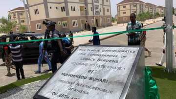 Labari cikin hotuna: Buhari ya bude makarantu da gidaje a Maiduguri