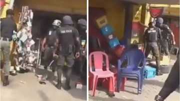 IG na 'yan sanda ya bada umarnin hukunta jami'an 'yan sanda da bidiyonsu ke yawo suna yiwa mutane barna a shaguna