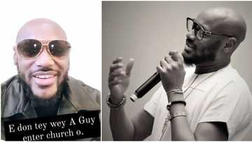 “E don tey wey a guy enter church”: 2baba finally goes to church with family after a long time, shares video