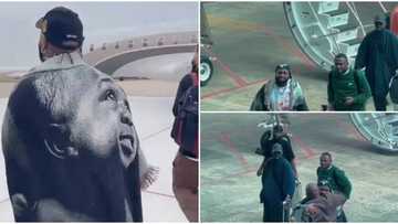 Davido: Video of singer alighting airplane with customized blanket of late Ifeanyi's face resurfaces