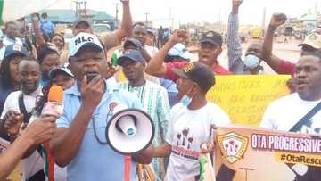 Breaking: NLC, Ogun residents block Abeokuta-Lagos Expressway