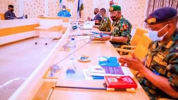 Insecurity: Buhari threatens removal of service chiefs, gives reasons