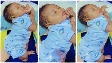 "She is thinking": Funny sleeping position of newborn baby surprises her mother, video causes buzz