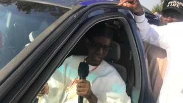 Kowa yabi: Nuhu Ribadu ya bada motoci, ofis domin yakin neman zaben Buhari (Hotuna)