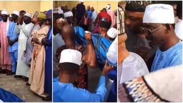 “So touching”: Fuji singer Pasuma weeps like a baby as late mum is laid to rest, video trends