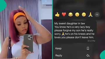 Lady displays text she got from her boyfriend's mum's phone after dumping him for not washing plates