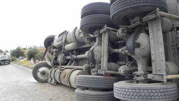 Fasinjoji 13 sun mutu, dabobi 70 sun halaka a Katsina yayin da babbar mota ta yi ƙundunbala