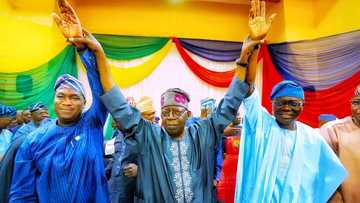 Gwamnan Legas ya cika baki kan tazarce ganin an gagara samun mai takara da shi a APC