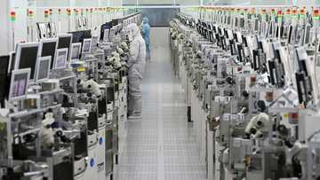 Memory chip crunch set to drive up smartphone prices