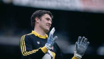 Heartbreak as former Premier League superstar dies after battle against cancer