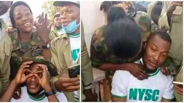Shugaban sojoji ya ba da umarnin a saki sojar da ta fada soyayya da kopa a sansanin NYSC